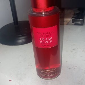 VICTORIA SECRET ROUGE ELIXIR BODY SPRAY
